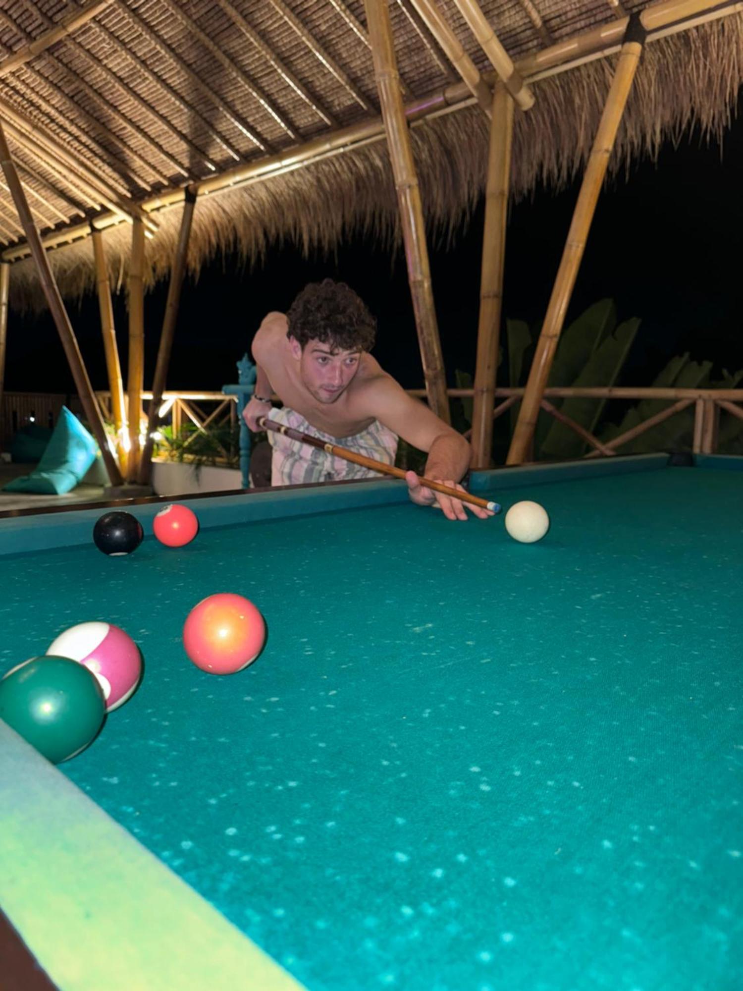 Canggu Central Hostel Экстерьер фото