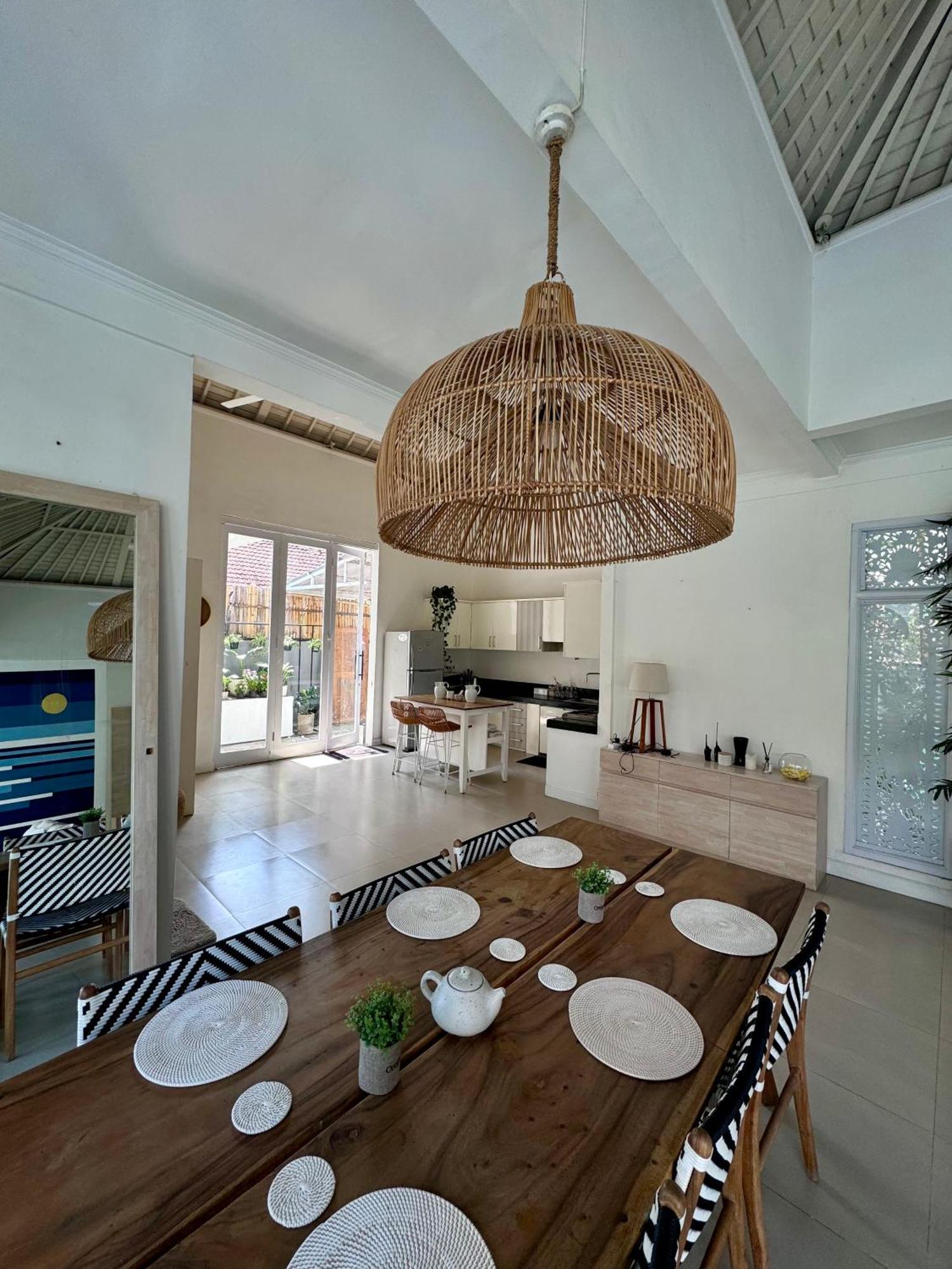 Canggu Central Hostel Экстерьер фото